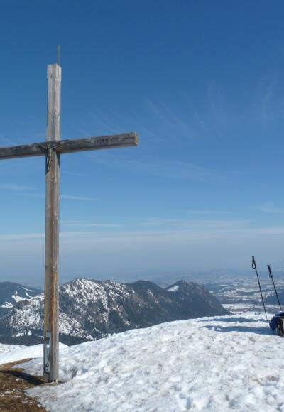 Am Gipfel des Schönkahler (1688 m) im Winter
