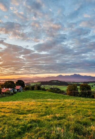 Blick auf den Chiemsee und das Alpenpanorama
