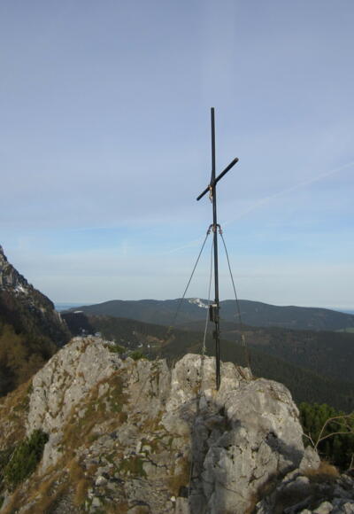 Gipfelkreuz Fuderheustein - Hochstaufen im Hintergrund