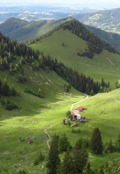 Blick vom Bodenschneidgipfel zum Bodenschneidhaus