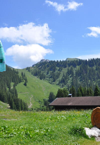 Blick hinüber zum Taubenstein - eines von vielen Tageszielen um die Hütte