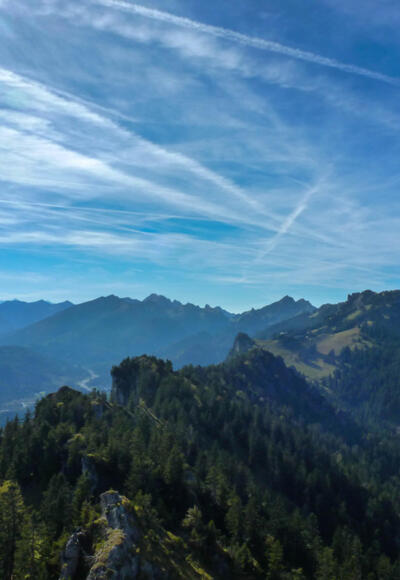 Bergtour - Gratüberschreitung im königlichen Jagdrevier - Blick ins hintere Graswangtal