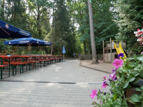 Terrasse der Waldschänke Brückkanal