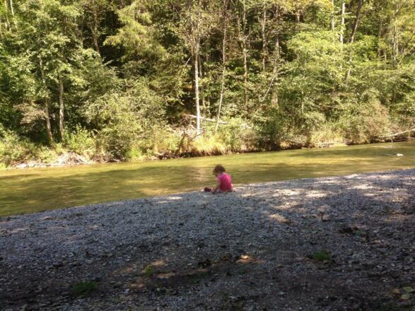 Sehr schön. Gut mit Kind. Nicht Kinderwagen tauglich. 