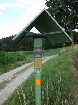 Markierung der Transalpinen Ölleitung