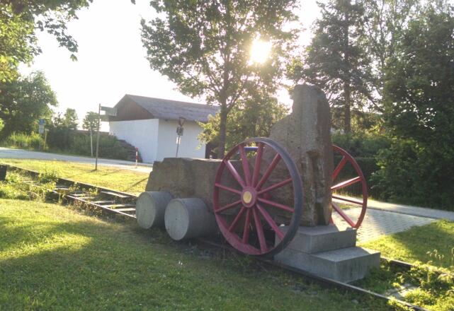 Am Eisenbahndenkmal
