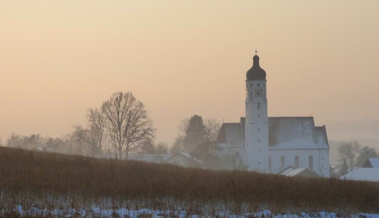 Blick auf die Kirche St. Stephan in Emmersdorf