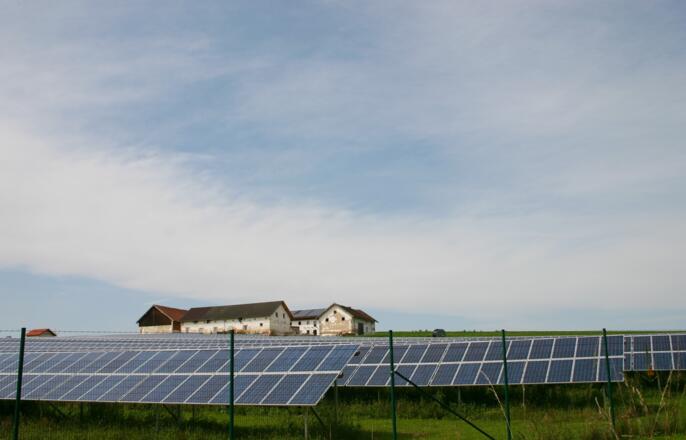 Solarkraftwerk bei Embach.