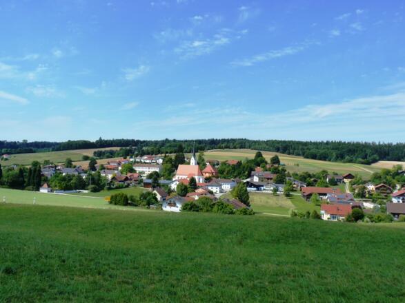 Blick auf Peterskirchen