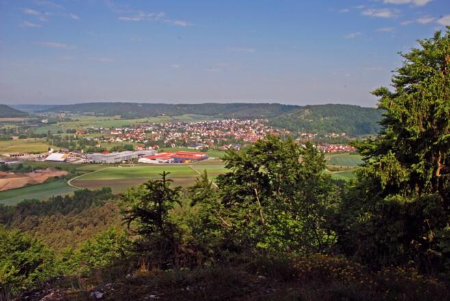 An der Schönen Aussicht: Blick auf Dietfurt