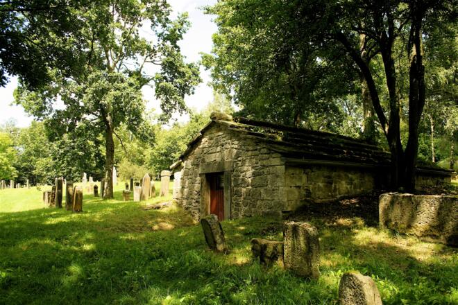 In der Tahara-Halle im jüdischen Friedhof wurden an den Verstorbenen die rituellen Waschungen vorgenommen.