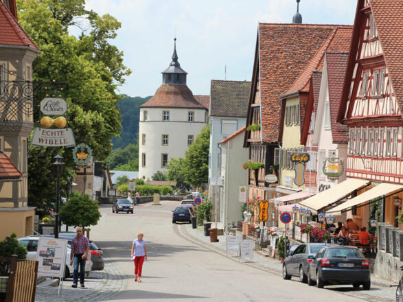 Altstadt mit Blick auf Schloss Langenburg