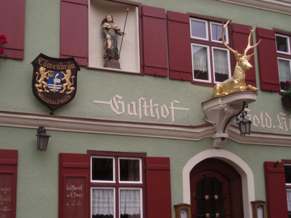 Jakobsstatue am Goldenen Hirsch