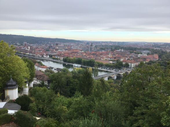 Schleifenroute - Blick auf Würzburg vom Käppele
