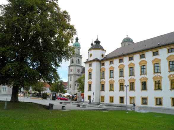 Kempten: Residenzgebäude und St. Lorenz Basilika