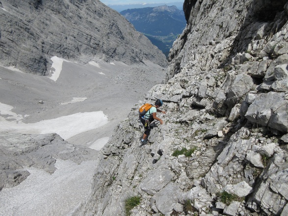im unteren Teil der Südwestwand