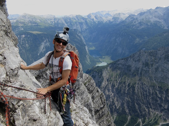 am Stand auf breitem Band wechselt man auf die Südseite