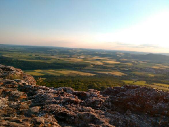 Staffelbergfels - Blick in Maintal