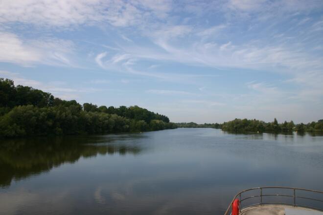 Staustufe in Ettling.