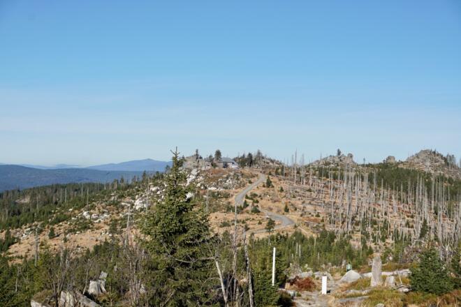 Blick zurück zum Dreisessel am Beginn der Tour