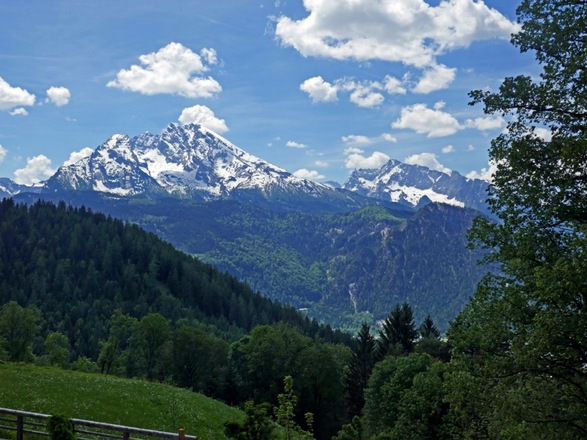Blick auf Watzmann und Hochkalter
