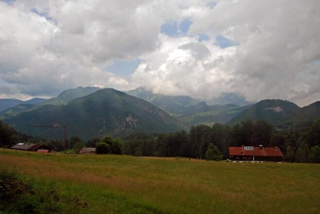 Der Untersberg in den Wolken
