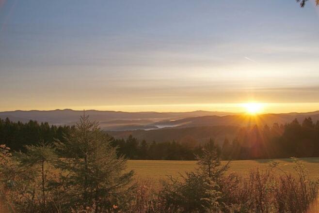 Aussicht von Hinterwies zum Großen Arber und Rachel
