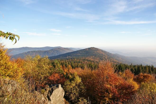Aussicht vom Hirschenstein zum Klausenstein