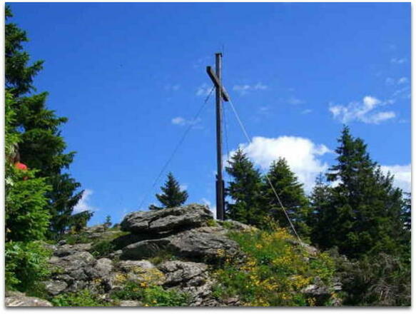 Kleiner Arber mit Gipfelkreuz