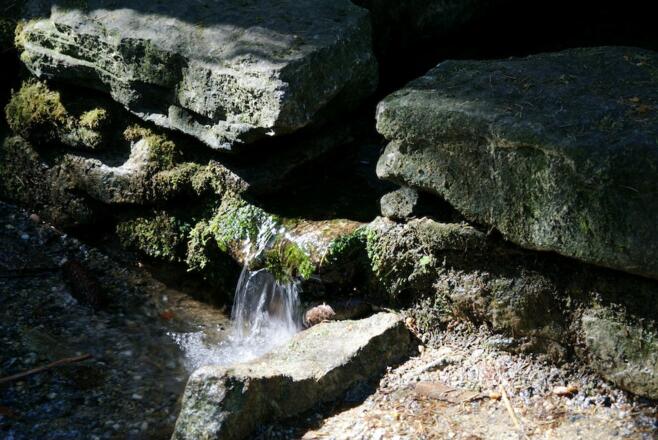 Historische Heilquelle bei der Kapelle St. Bernhard