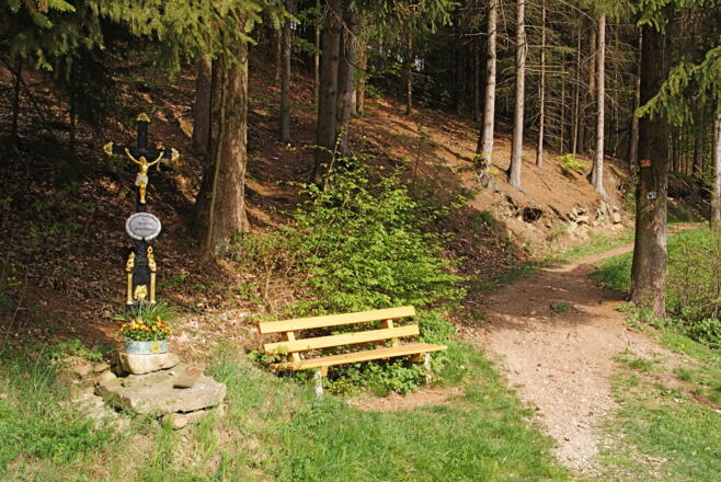 Wegkreuz am Trail
