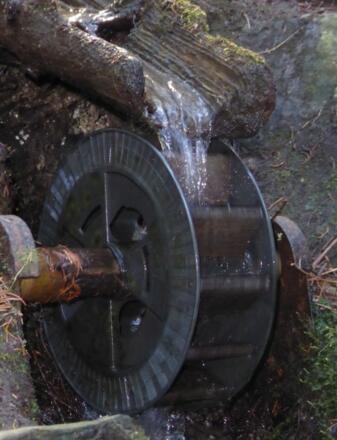 Riesenwasserrad bei Geigen :-) (40 cm groß)