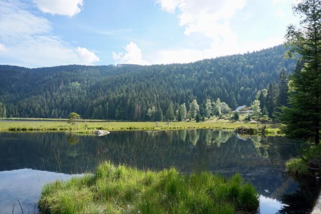 Blick vom Nordufer zur Seehütte