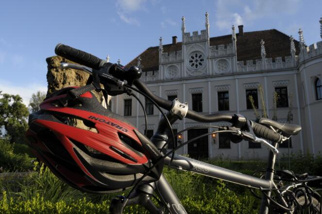 Renaissanceschloss Reichenschwand mit Gastst&amp;#228;tte in herrlichem Schlosspark