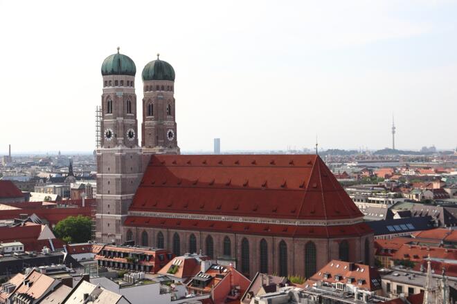 Die Frauenkirche als Gesamtaufnahme