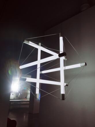 Die Lampen stehen im Showroom auch zum Verkauf