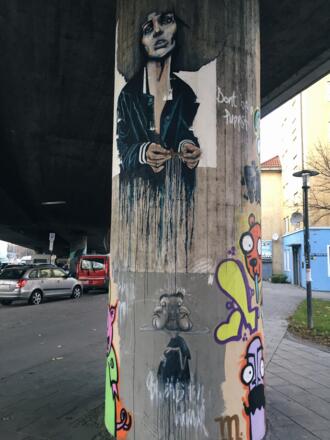 &quot;Puppet on a string&quot; von Sebastian Wandl