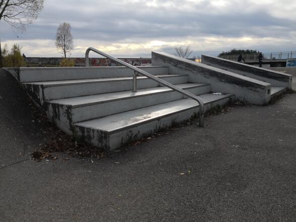 Doppel Curb Down + Rail 