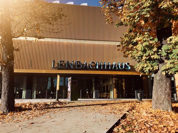 Eingang des Lenbachhauses