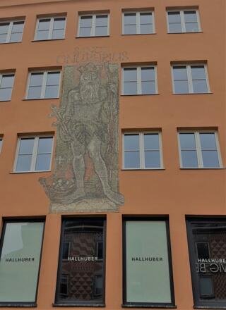 Hauswand - Der gute Riese 