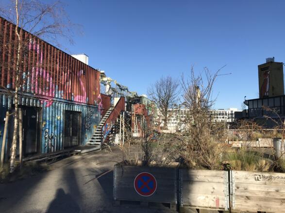 Bunte Container im Werksviertel-Mitte