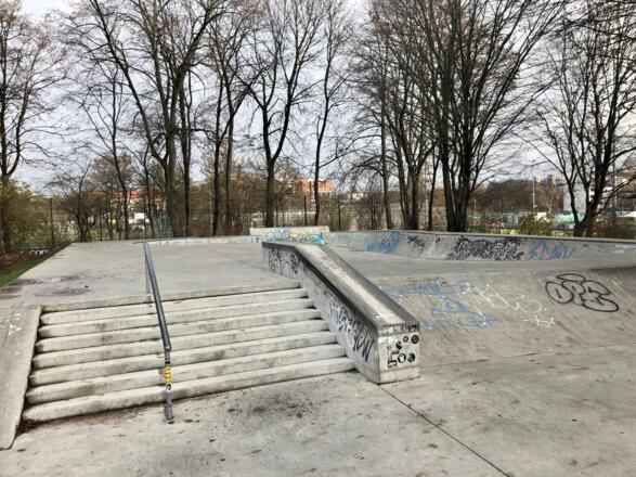 Handrail &amp; Hubba