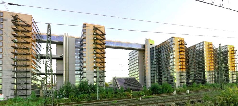 Ten Towers, westlicher Anblick