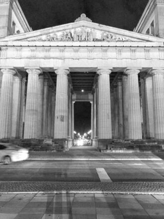 Königsplatz aus der Sicht vom Lenbachhaus