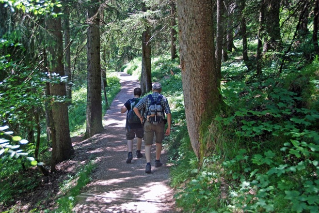 Auf dem Soleleitungsweg