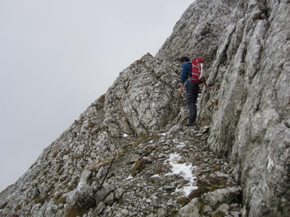 am 1. Turm werden Bänder erreicht (Steinmänner)