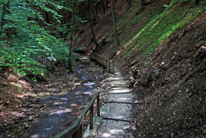 Abstieg auf dem Schluchtweg