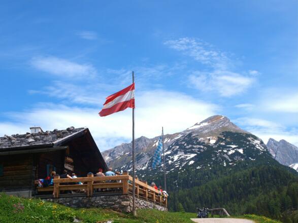 Kallbrunnalm 1454 m mit Seehorn