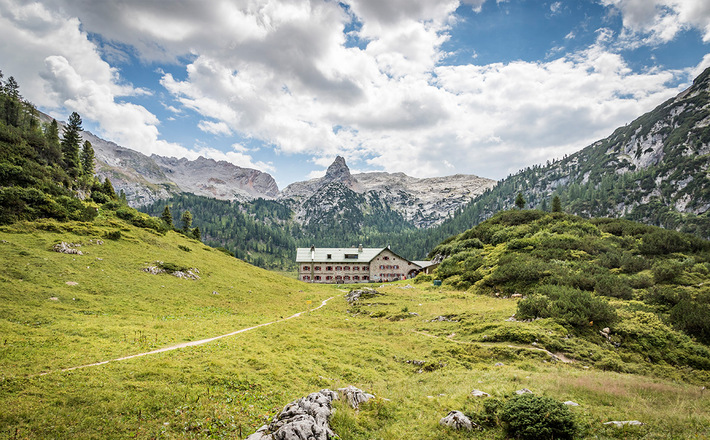 Kärlingerhaus vor Schottmallhorn und Steinernem Meer