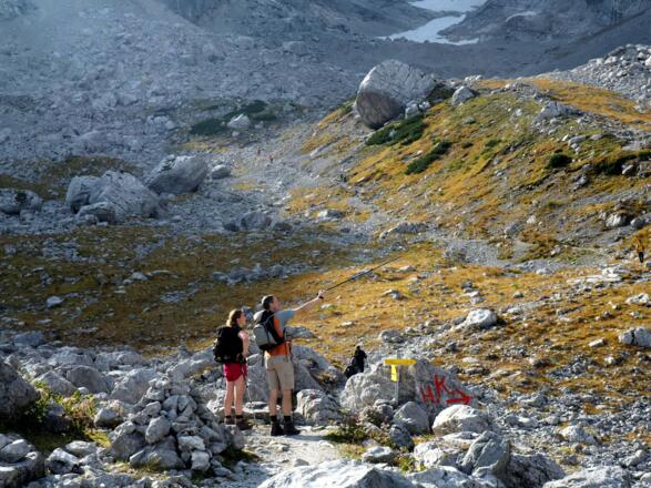 1750m, da geht&#039;s rechts in Schuttkar